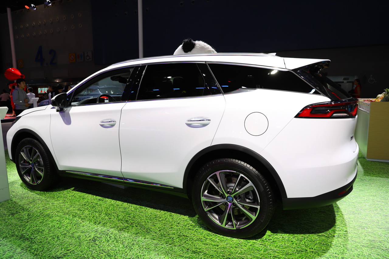 2018广州车展实拍：比亚迪唐DM五座版