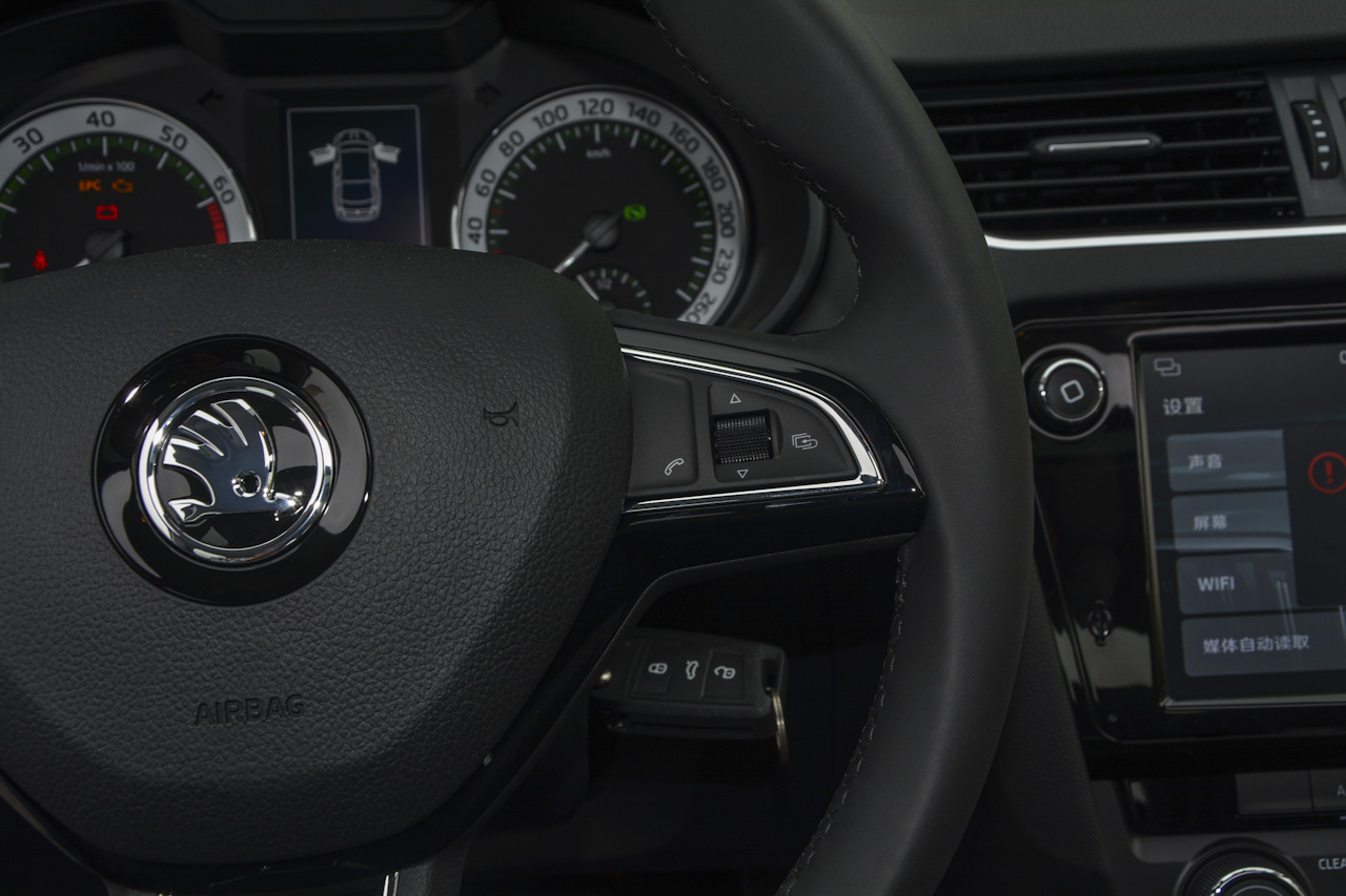 2018款明锐1.2T TSI230 DSG豪华版