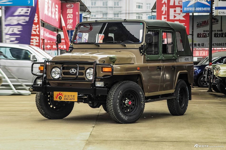 2016款BJ 212 2.0L手动三角门四驱豪华型 国V