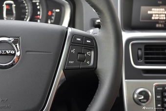 2018款沃尔沃S60L 2.0T自动T4智远进取版