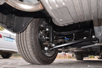 2018款宝马2系旅行车220i 2.0T自动豪华套装