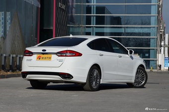 2017款蒙迪欧1.5T自动至尊型