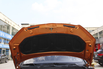 2016款中华V3 1.5L手动舒适型 炫舞橙