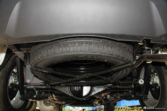 2016款北汽幻速S3L 1.5L手动尊贵型