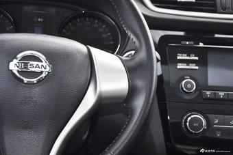 2016款逍客2.0L自动XV Prem豪华版