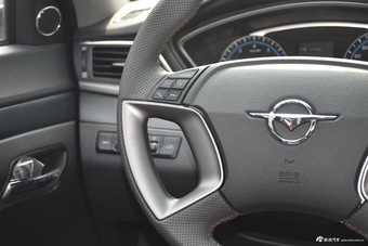 2017款海马M6 1.5T手动豪华型