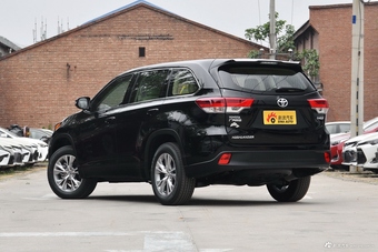 2018款汉兰达2.0T自动两驱精英版7座 