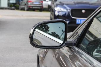 2015款捷豹XJL 3.0L自动SC两驱尊享商务版