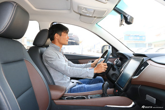 2017款斯威X7 1.5T自动智尊型