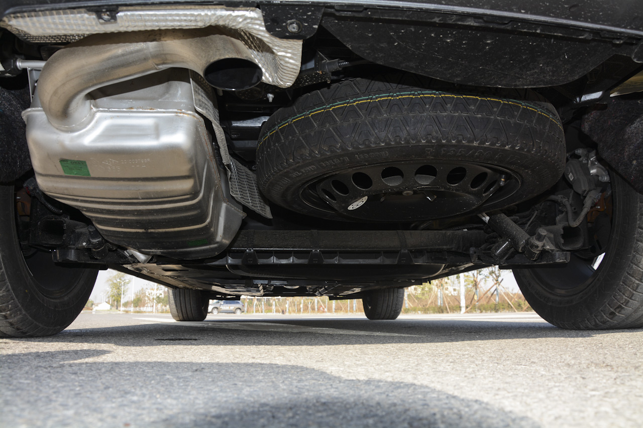 2018款雷诺Espace 1.8T自动雅颂巴黎版TCe 300 