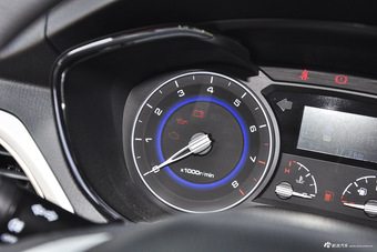 2016款悦翔V7 1.6L自动乐享型国IV