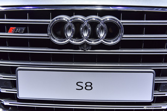奥迪S8