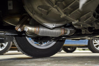 2015款赛欧3 1.5L手动理想版（天窗）