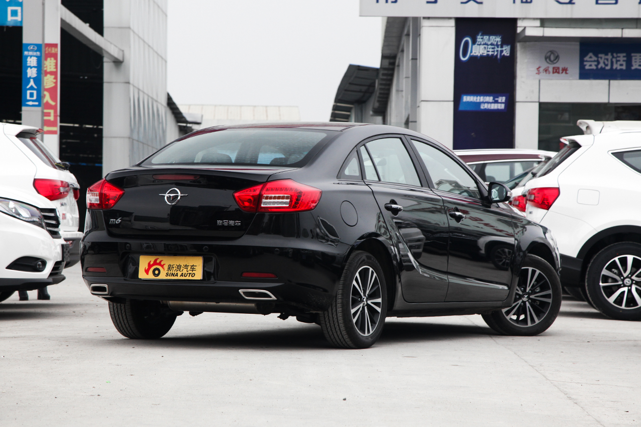 2017款海马M6 1.6L手动运动智能型