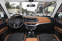 2017款众泰T300 1.5L手动精英型 