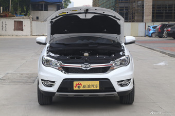 2017款比亚迪S7 2.0T自动豪华型