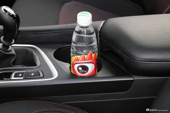 2017款宝骏560 1.5T 手动舒适型7座 