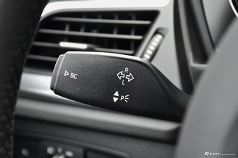 2018款宝马1系125i自动运动型