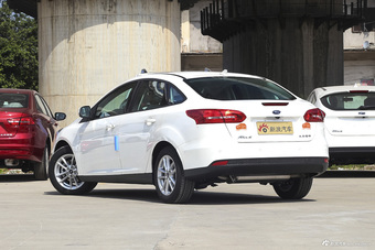 2017款福克斯两厢1.6L自动风尚型智行版