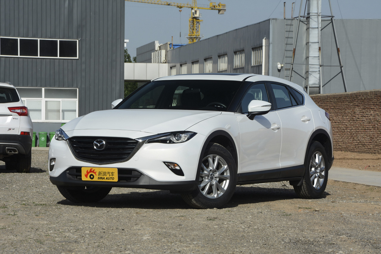 2018款马自达CX-4 2.0L自动两驱蓝天领先版