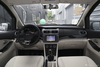 2018款斯派卡1.5L手动舒适型图片