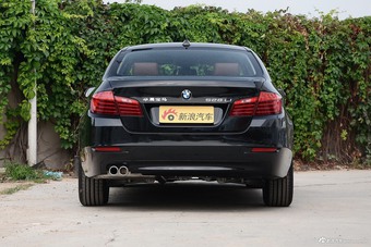 2017款宝马5系2.0T自动528Li 领先型