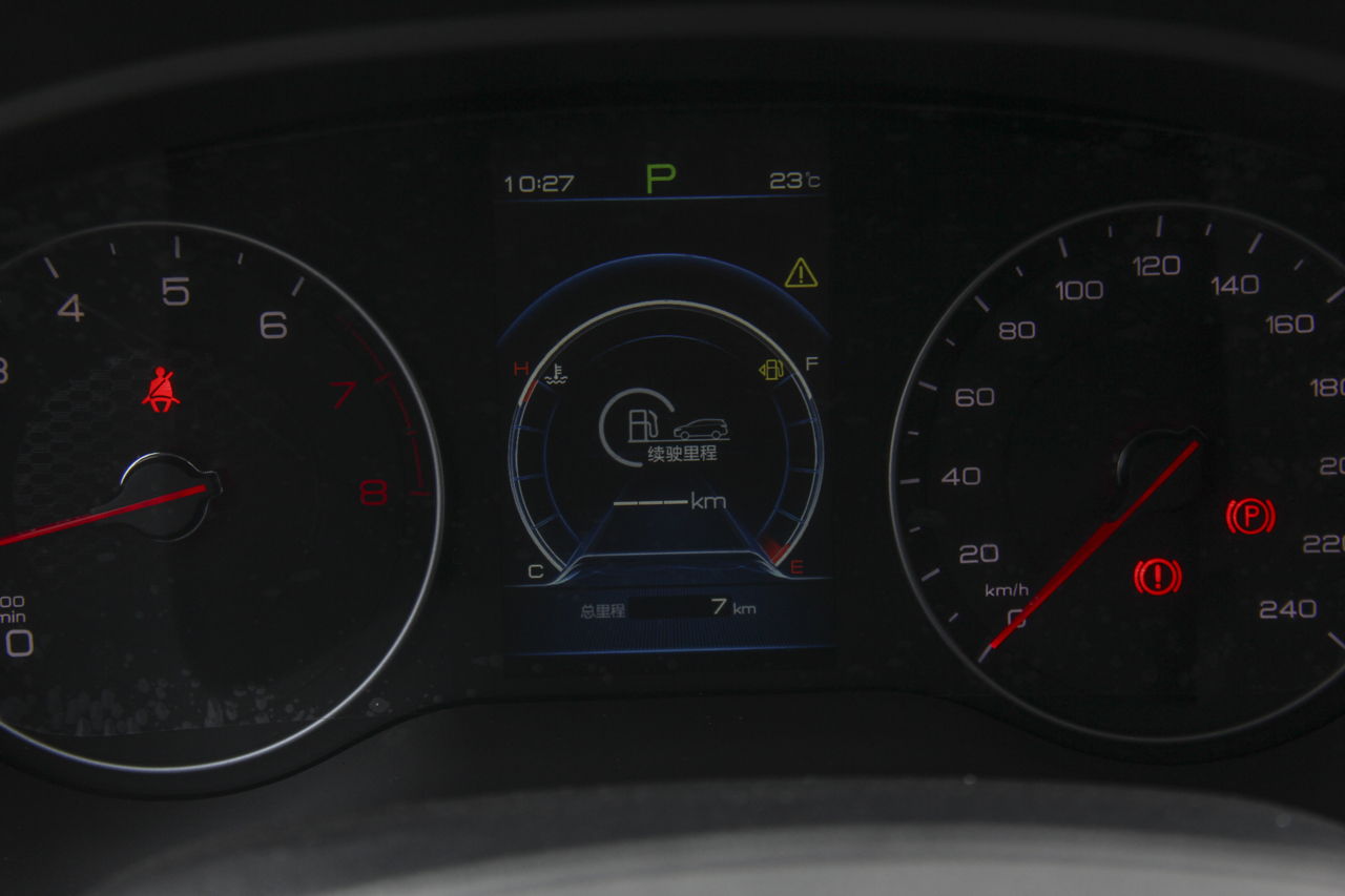 2019款比亚迪宋1.5TI自动智联越动型