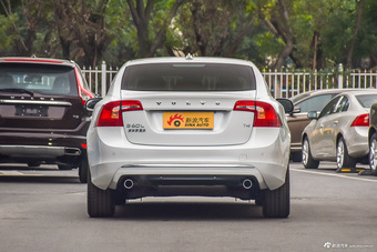 2017款沃尔沃S60L 2.0T自动T4智远版