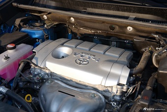 2016款RAV4荣放 2.5L自动四驱尊贵版