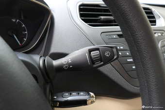 2017款福睿斯改款1.5L自动舒适型