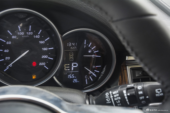 2017款众泰SR9 2.0T自动极致之心版