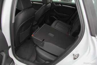2017款奥迪A3 1.4T自动Sportback 35 TFSI风尚型