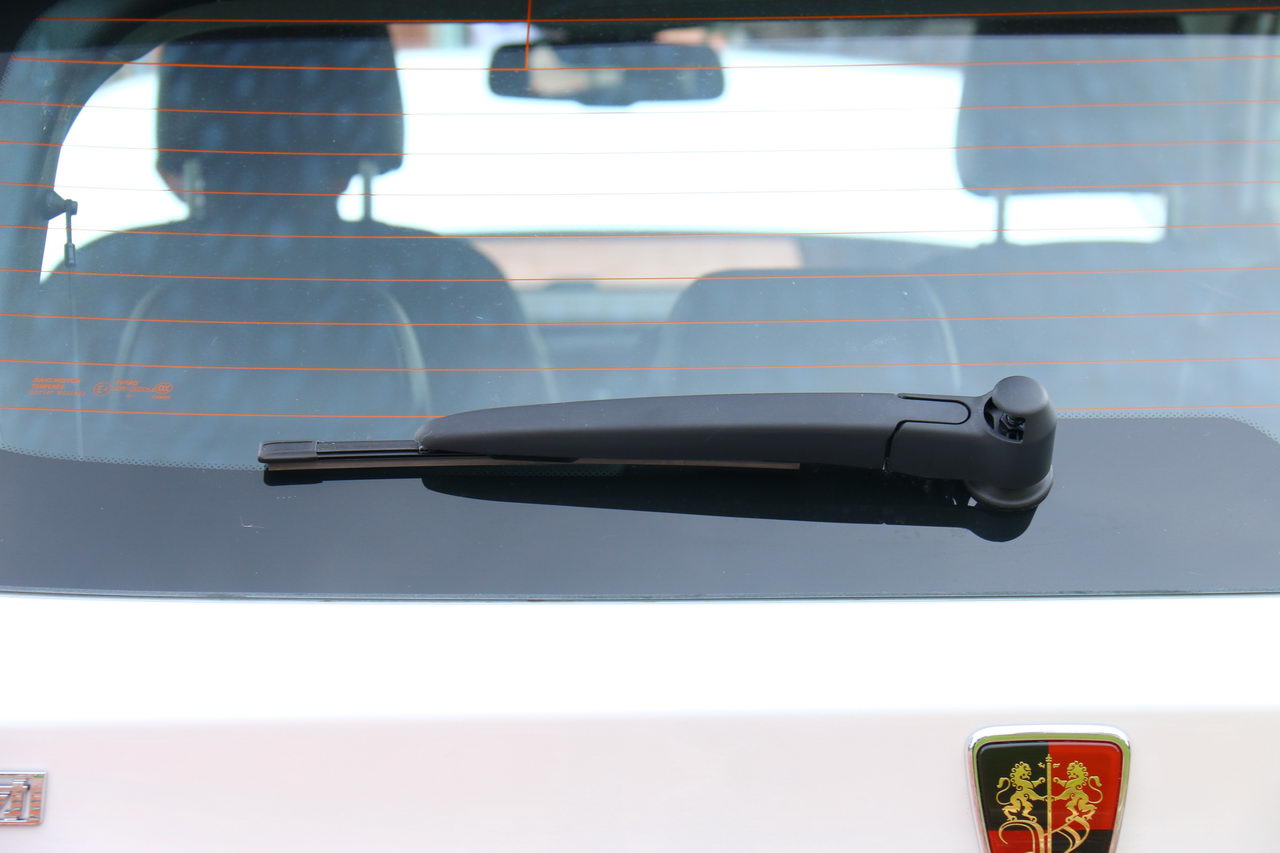 2017款荣威eRX5 1.5T自动尊贵旗舰版