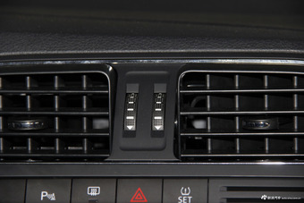 2016款POLO 1.6L自动Cross