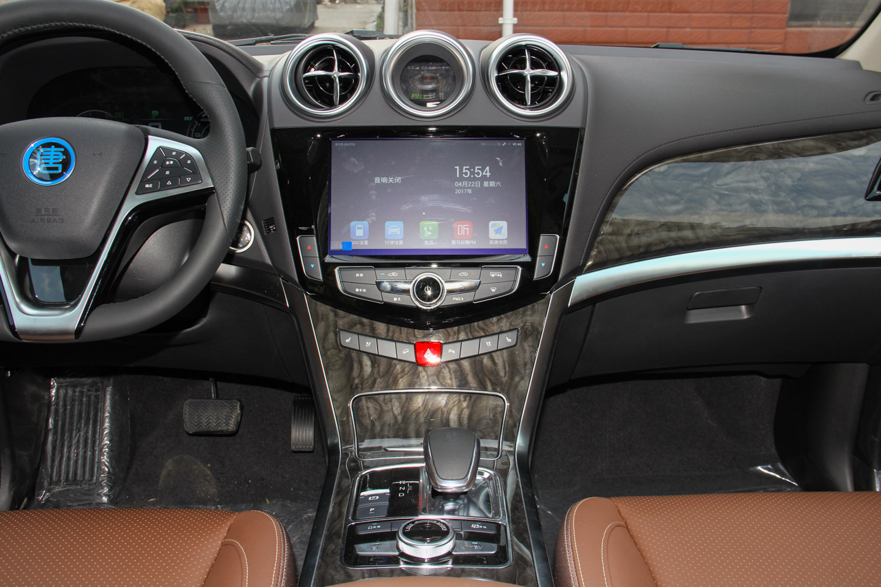 	2017款比亚迪唐100 2.0T