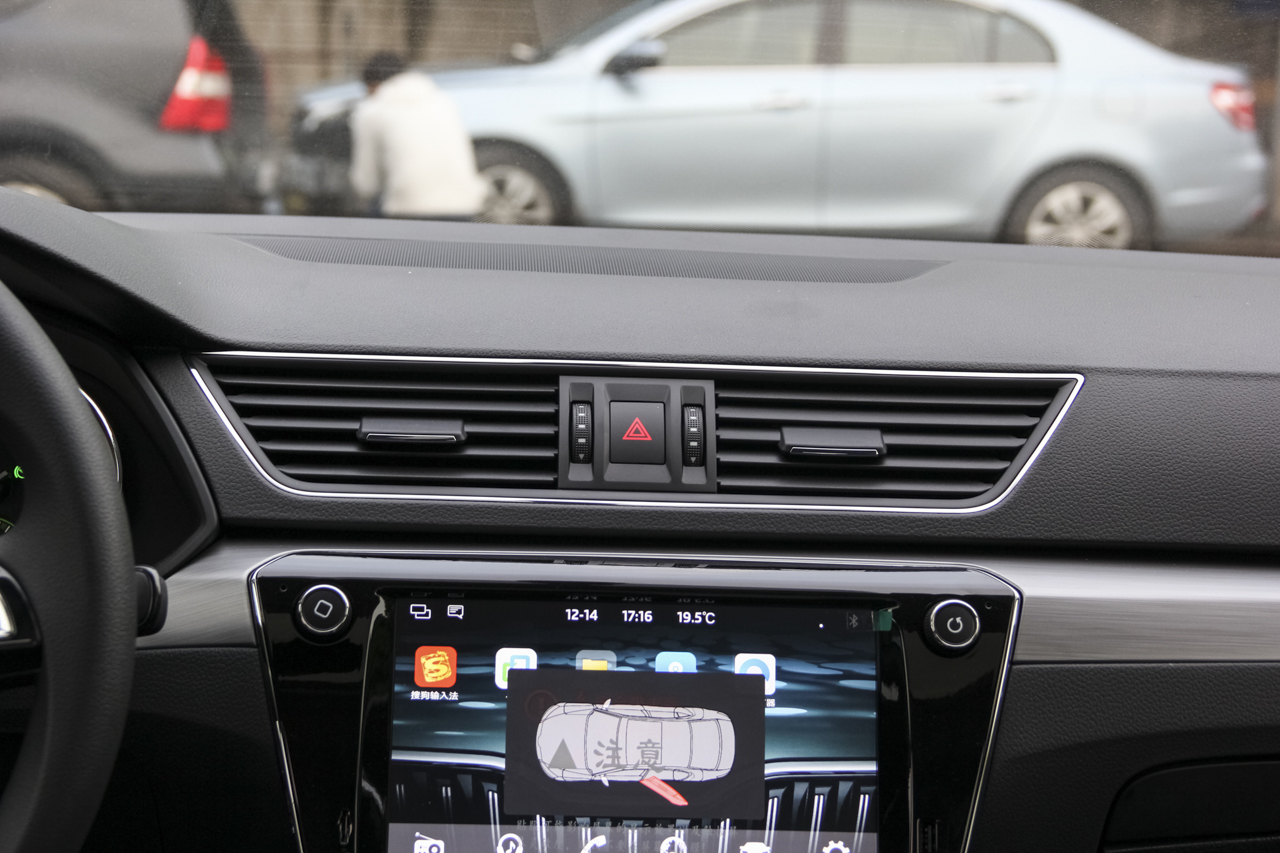 2018款速派1.8T自动TSI330 DSG舒适版