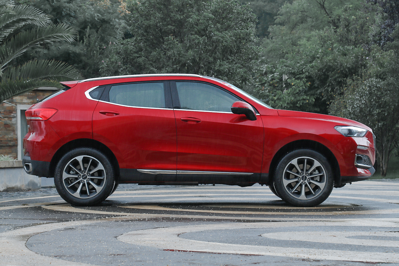 2018款哈弗F5 1.5T i潮版