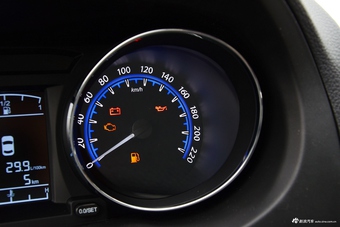 2017款风行S500 1.5L 手动豪华型 （灰色）