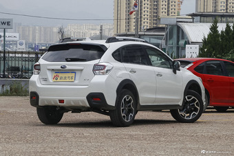 2016款斯巴鲁XV 2.0L自动精英导航版