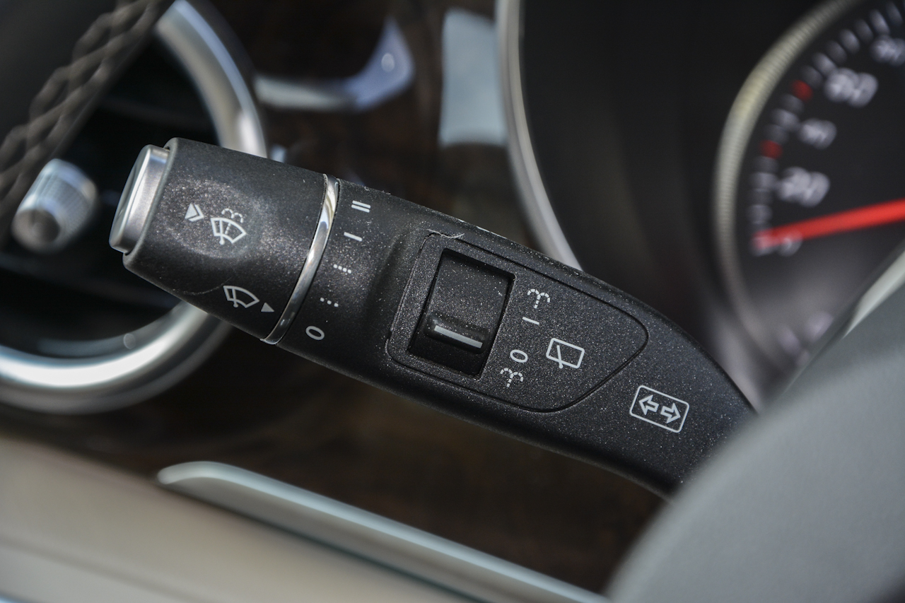 2017款奔驰V级 V 260 尊贵版