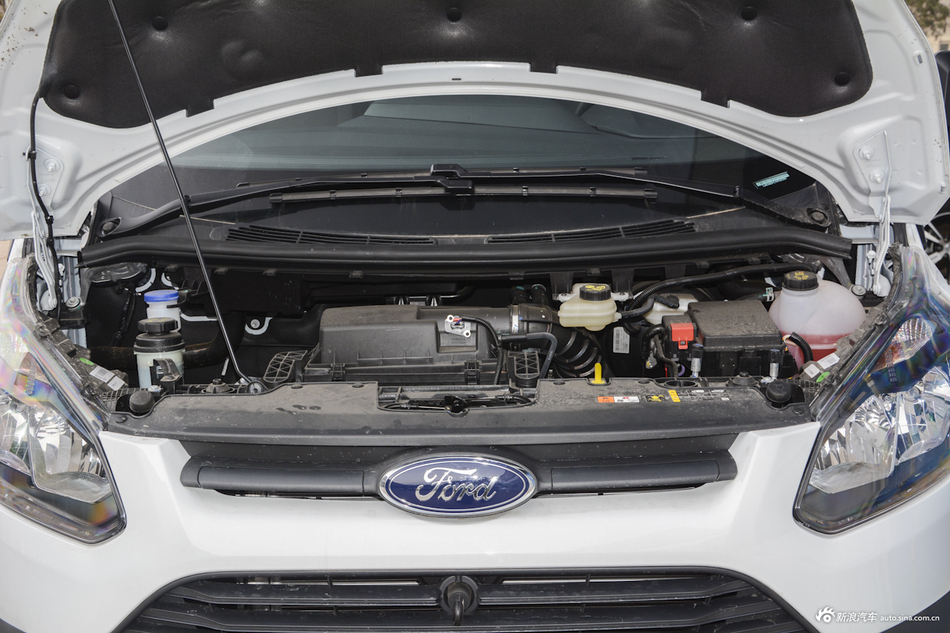 2017款新全顺2.0T中轴中顶柴油Diesel 5/6座Kombi国5