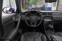 2016款驭胜S330 1.5T自动两驱旗舰版