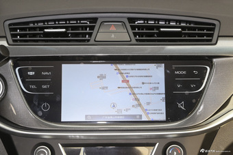 2017款吉利帝豪1.5L自动三厢百万款向上版