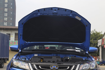 2017款吉利帝豪1.5L自动三厢百万款向上版