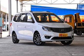 2016款风行S500 1.6L手动尊享型 珍珠白