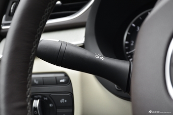 2018款英菲尼迪QX50 2.0T自动四驱旗舰版