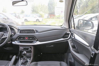 2018款瑞风R3 1.6L手动舒适型