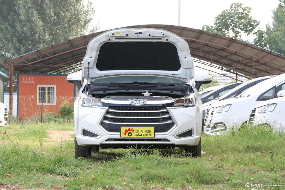 2018款瑞风R3 1.6L手动舒适型