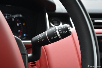 2018款路虎揽胜运动 3.0 v6锋尚创世版DYMAMIC