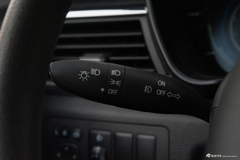 2018款风光S370 1.5L自动豪华型7座